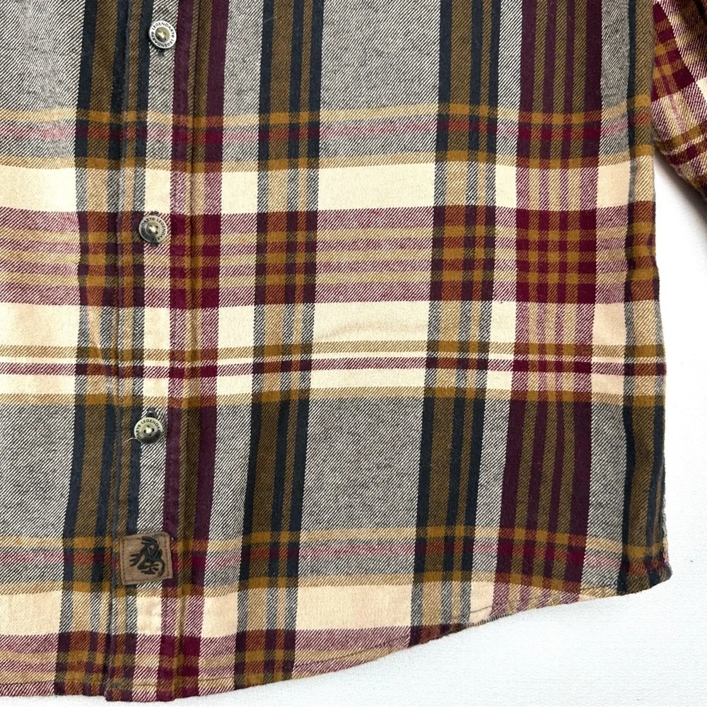 Legendary Whitetails  Buck Camp Plaid Button Down Flannel Shirt Outdoors